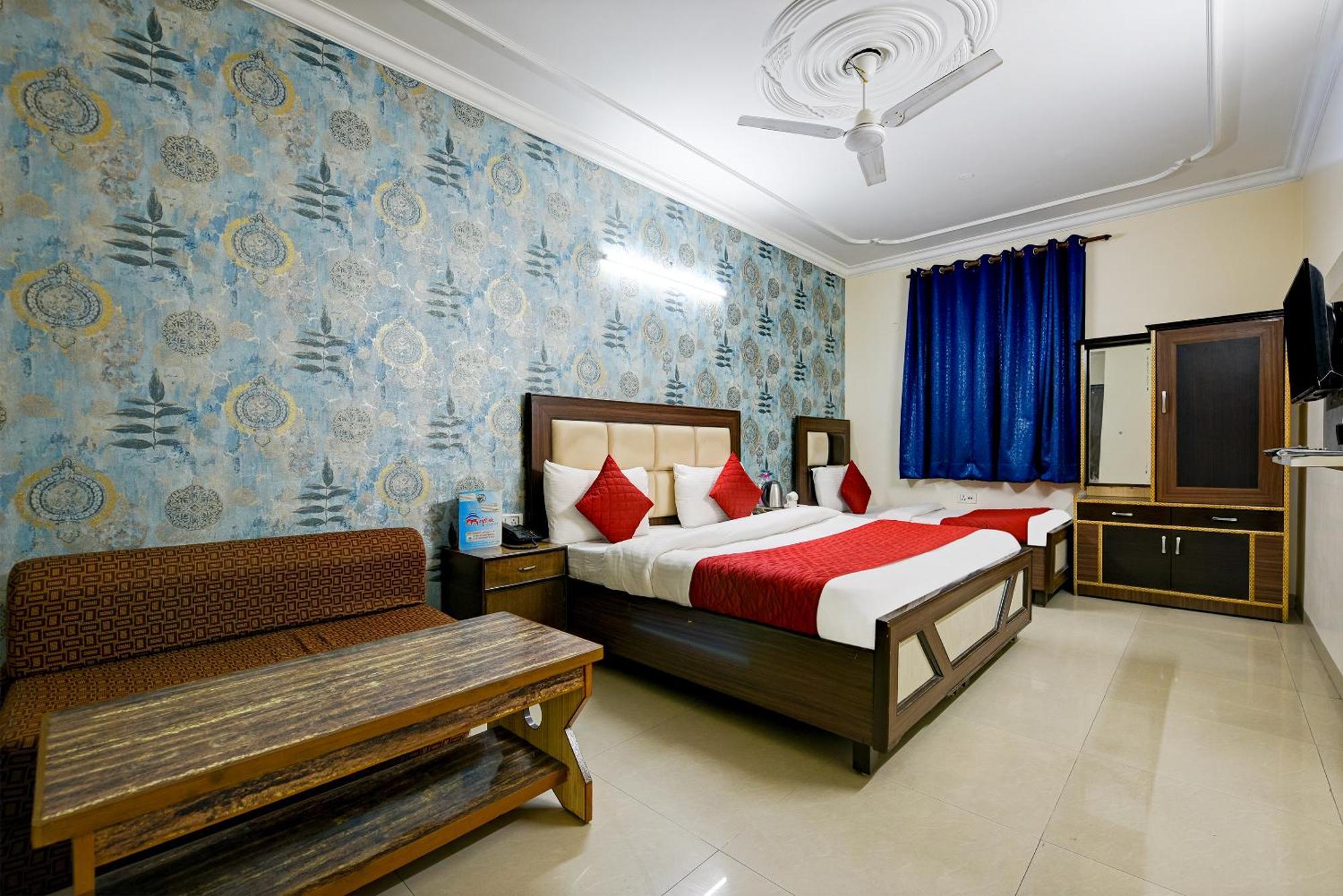 Hotel Sky Wood At Airport Nowe Delhi Zewnętrze zdjęcie